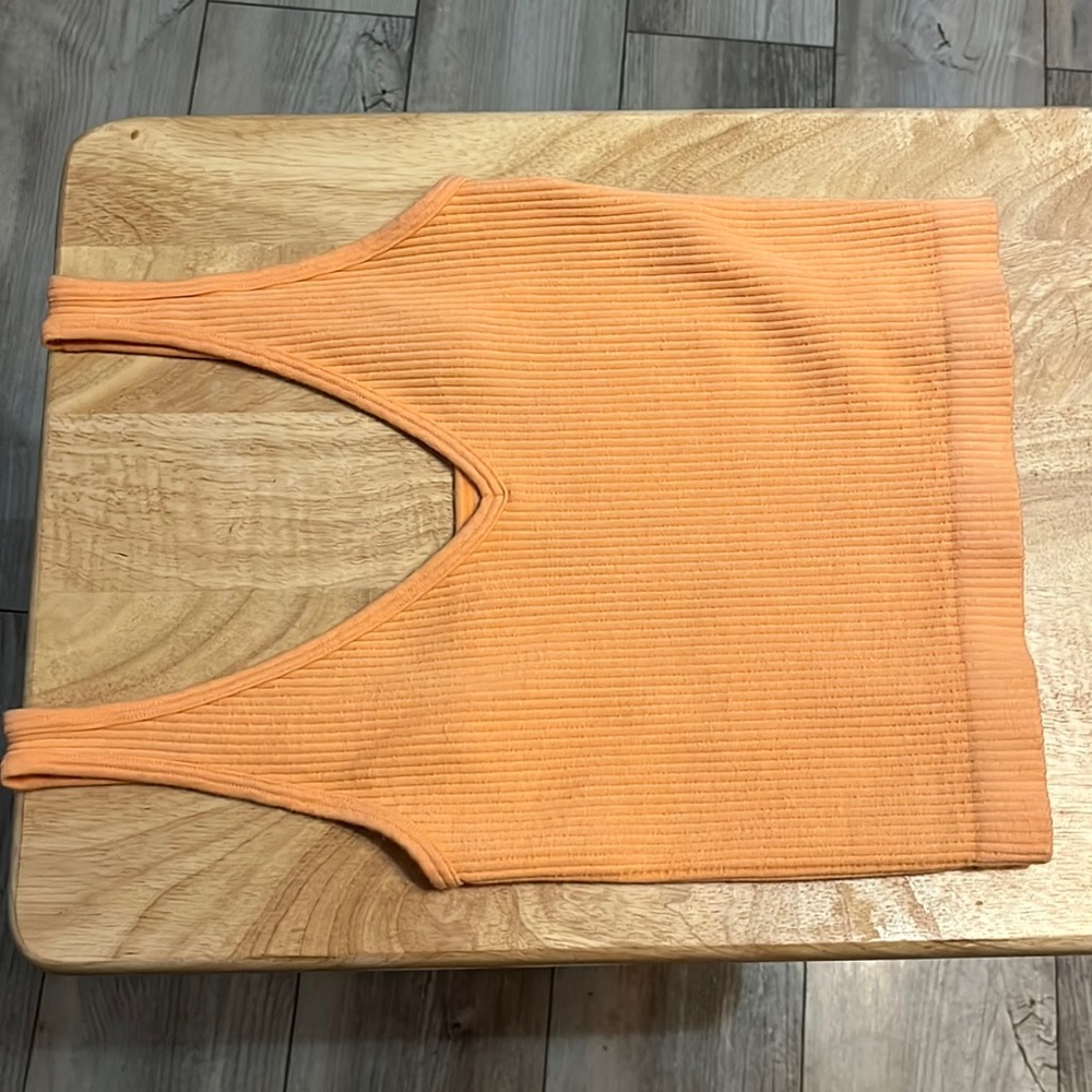 Peach tank top cropped top